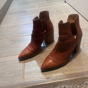 Steve Madden brown ankle booties